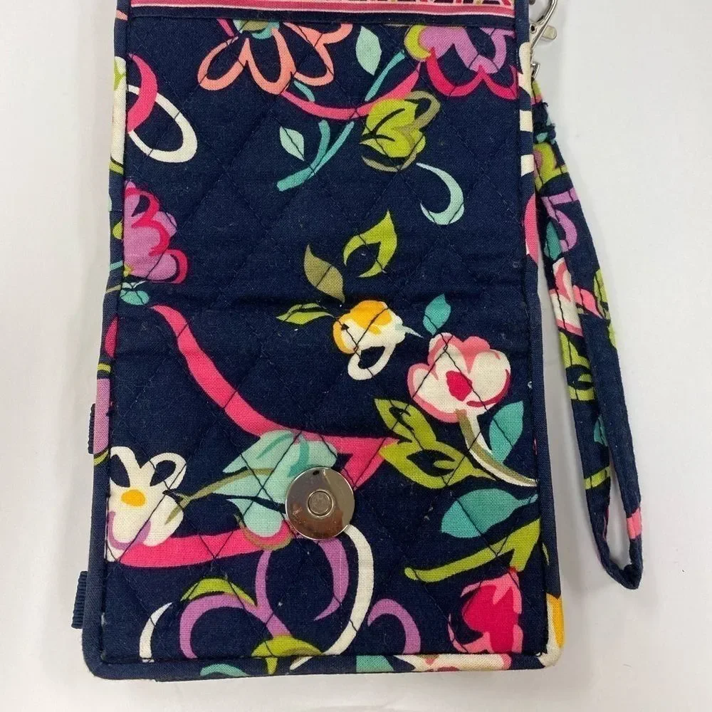VERA Bradley‎ floral compact wallet wristlet
